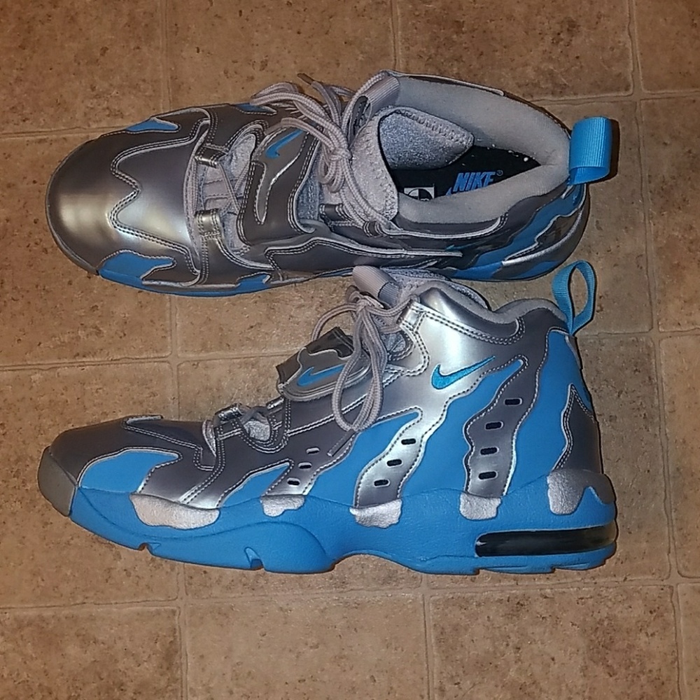 Men's Nike Diamond Turf Deion Sanders shoes
